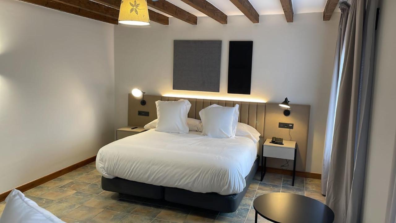 4Us Rioja Wine Hotel Cenicero Extérieur photo